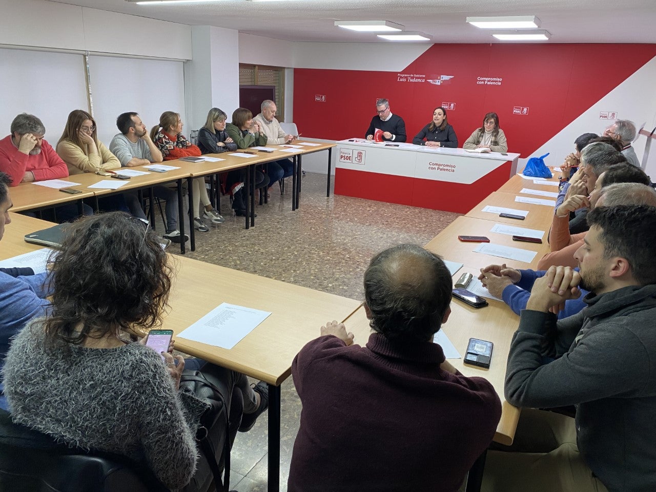La Comisión Ejecutiva Provincial del PSOE aprueba la lista electoral al Ayuntamiento de Palencia La Comisión Ejecutiva Provincial del PSOE aprueba la lista electoral al Ayuntamiento de Palencia