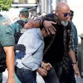 Imagen de archivo de José Luis Abet durante su detención por el triple crimen. EP