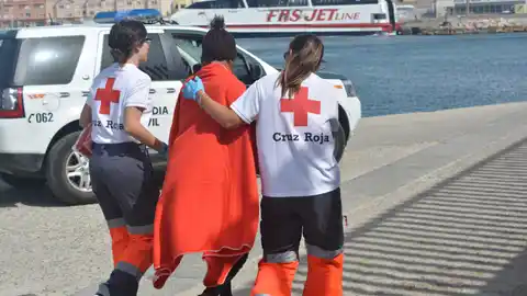 Llega a Formentera una patera con 14 inmigrantes de origen magrebí a bordo Llega a Formentera una patera con 14 inmigrantes de origen magrebí a bordo