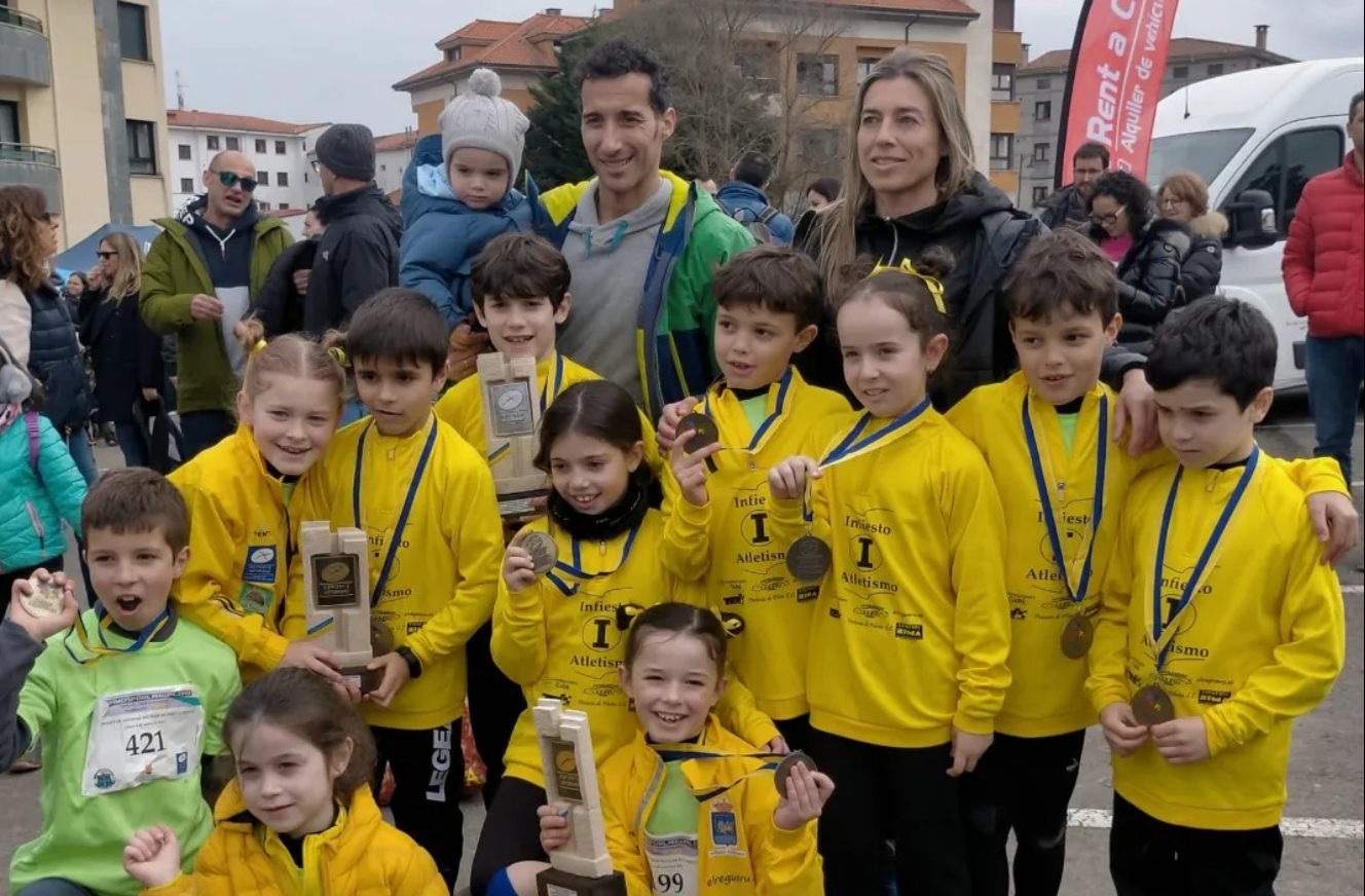 Los corredores del Infiesto Atletismo alcanzan el Campeonato de Asturias por equipos en Posada de Llanes Los corredores del Infiesto Atletismo alcanzan el Campeonato de Asturias por equipos en Posada de Llanes