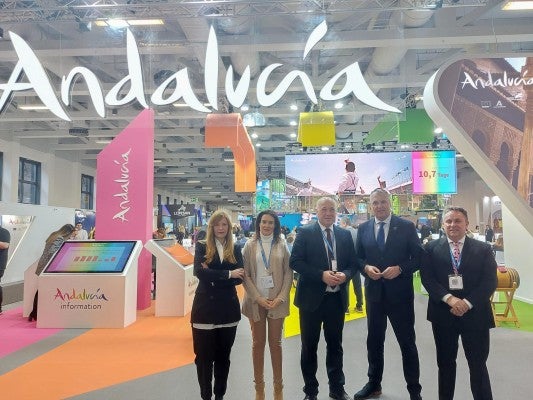 Córdoba presenta en la ITB de Berlín una guía con 25 productos turísticos Córdoba presenta en la ITB de Berlín una guía con 25 productos turísticos