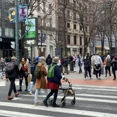 Mujeres por las calles de Bilbao Mujeres por las calles de Bilbao