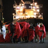  Rescatan a 158 migrantes a bordo de tres pateras en aguas de Fuerteventura y Lanzarote