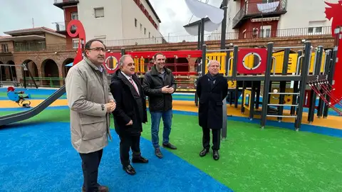 Renovados los juegos infantiles de la Plaza de El Carmen por 205.000 euros .