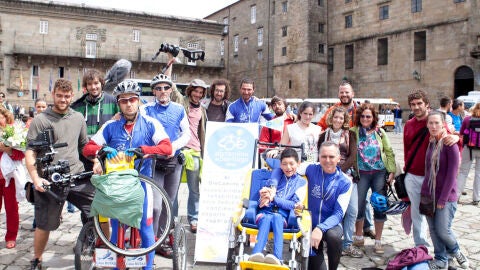 Grupo de Discamino tras recorrer el Camino de Santiago