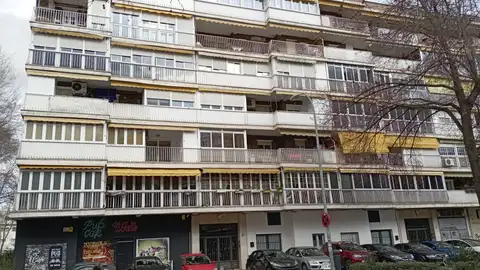 Barrio de Iviasa en Alcalá de Henares Vecinos del barrio alcalaíno de Iviasa están en contra de la apertura de un local de ocio nocturno en una zona residencial