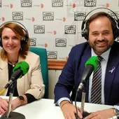 Cándida Tercero, presidenta del PP de Valdepeñas, y Paco Núñez, presidente del PP de Castilla La Mancha Cándida Tercero, presidenta del PP de Valdepeñas, y Paco Núñez, presidente del PP de Castilla La Mancha