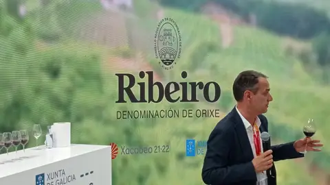 Juan Casares reelexido presidente do C.R.D.O Ribeiro Juan Casares reelexido presidente do C.R.D.O Ribeiro
