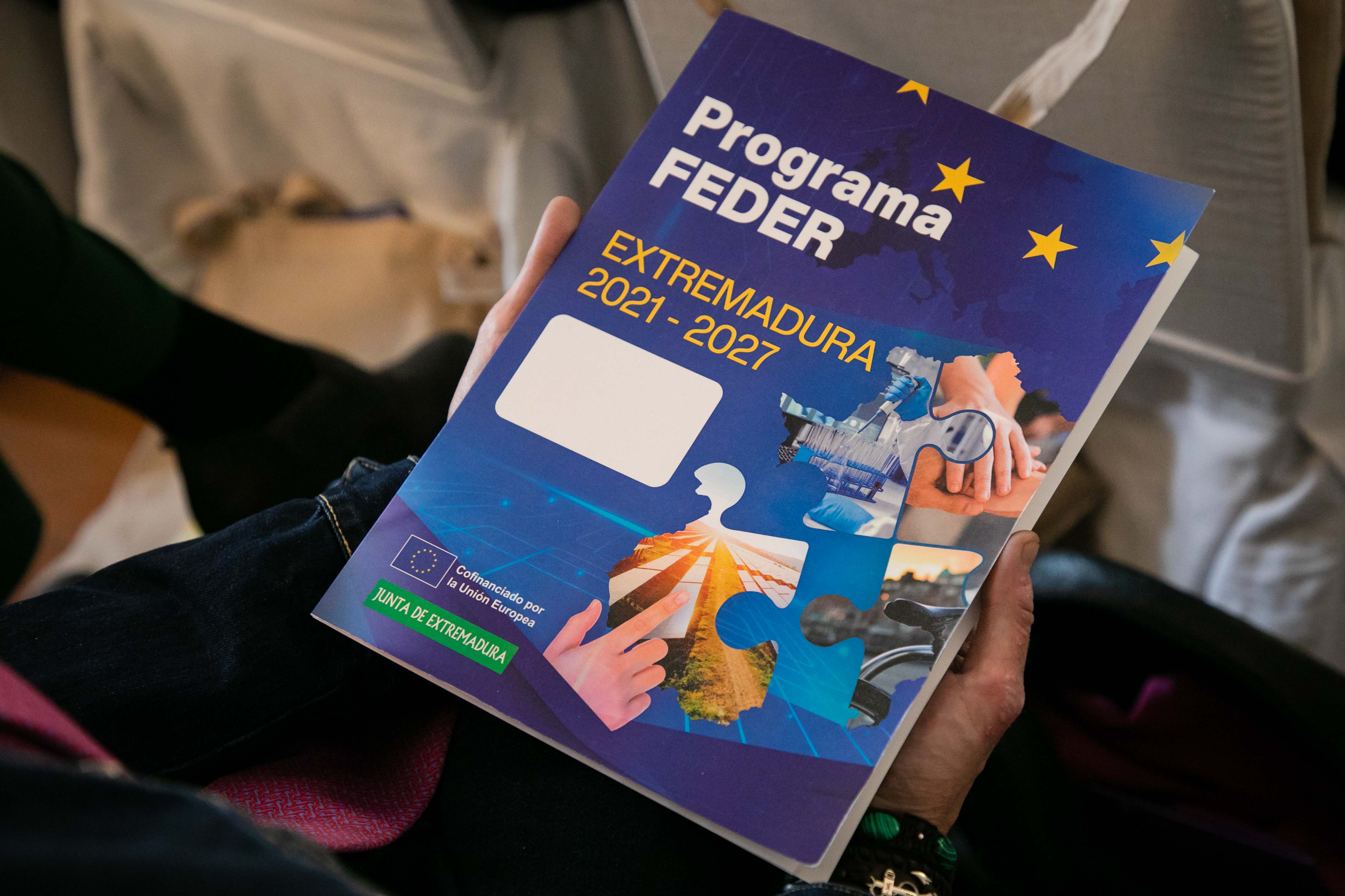Extremadura gestionará directamente 1.344 de los 3.597 millones que recibirá de la UE en el periodo 2021-2027 Extremadura gestionará directamente 1.344 de los 3.597 millones que recibirá de la UE en el periodo 2021-2027
