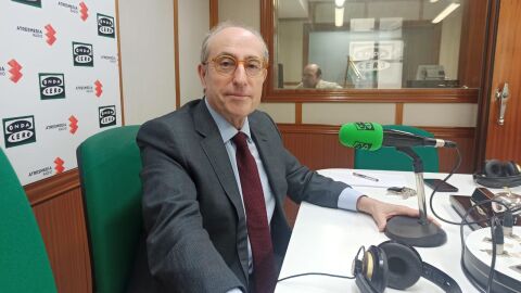 Mariano León en los estudios de Onda Cero Ciudad Real