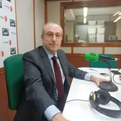 Mariano León en los estudios de Onda Cero Ciudad Real Mariano León en los estudios de Onda Cero Ciudad Real