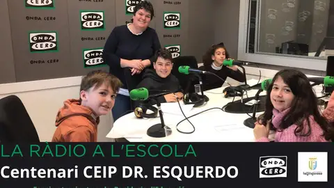 Irene, Leo, Marc i Mar lumnes del CEIP Dr. Esquerdo als estudis d'Onda Cero Marina Baixa. Irene, Leo, Marc i Mar lumnes del CEIP Dr. Esquerdo als estudis d'Onda Cero Marina Baixa.