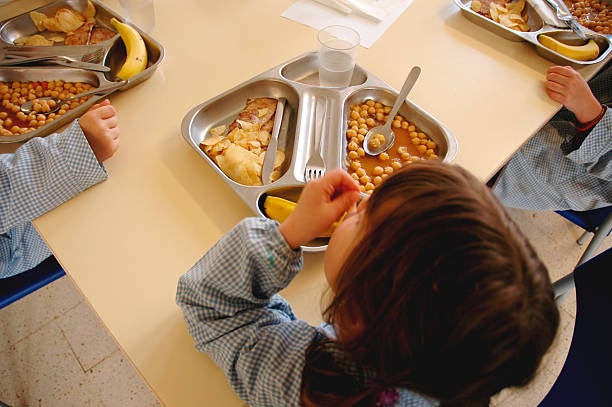El 46% de los comedores escolares aragoneses están externalizados El 46% de los comedores escolares aragoneses están externalizados