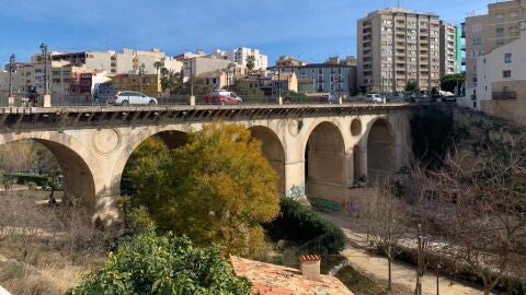 Puente sobre el río Amadorio