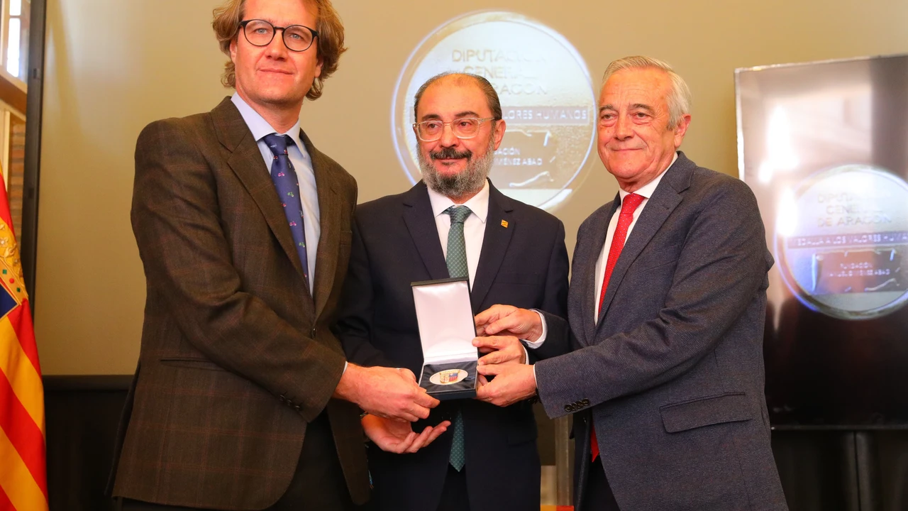 Entrega de la medalla de los Valores Humanos