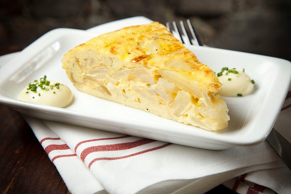 El truco de Karlos Arguiñano para lograr la tortilla de patatas perfecta El truco de Karlos Arguiñano para lograr la tortilla de patatas perfecta