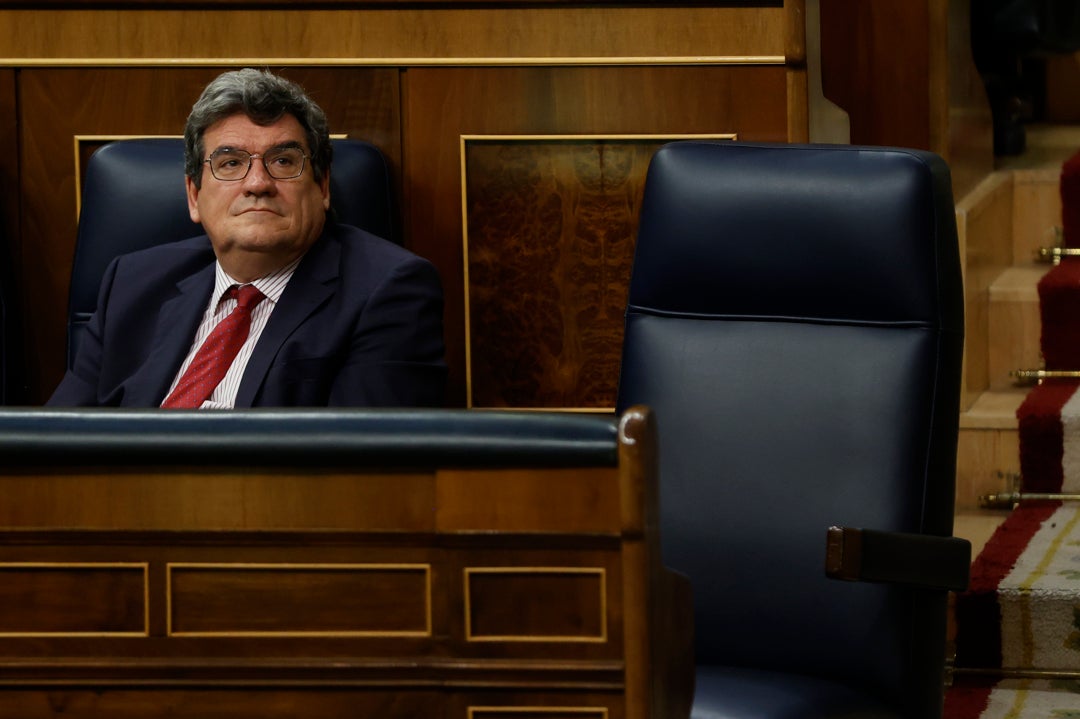 Empresarios y autónomos rechazan la reforma de las pensiones de Escrivá: "Allana el camino a la economía sumergida" Empresarios y autónomos rechazan la reforma de las pensiones de Escrivá: "Allana el camino a la economía sumergida"