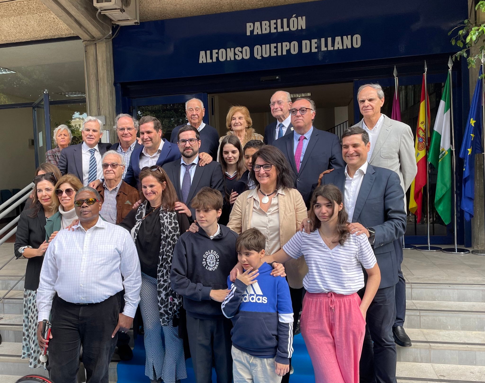 El pabellón de Ciudad Jardín ya lleva el nombre de Alfonso Queipo de Llano El pabellón de Ciudad Jardín ya lleva el nombre de Alfonso Queipo de Llano