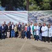 Firma del acta de replanteo e inicio de las obras de ampliación del Hospital Vega Baja en Orihuela