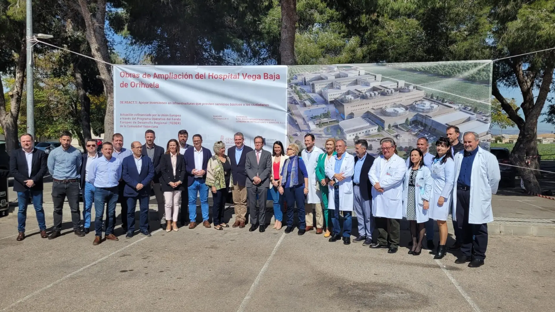 Firma del acta de replanteo e inicio de las obras de ampliación del Hospital Vega Baja en Orihuela