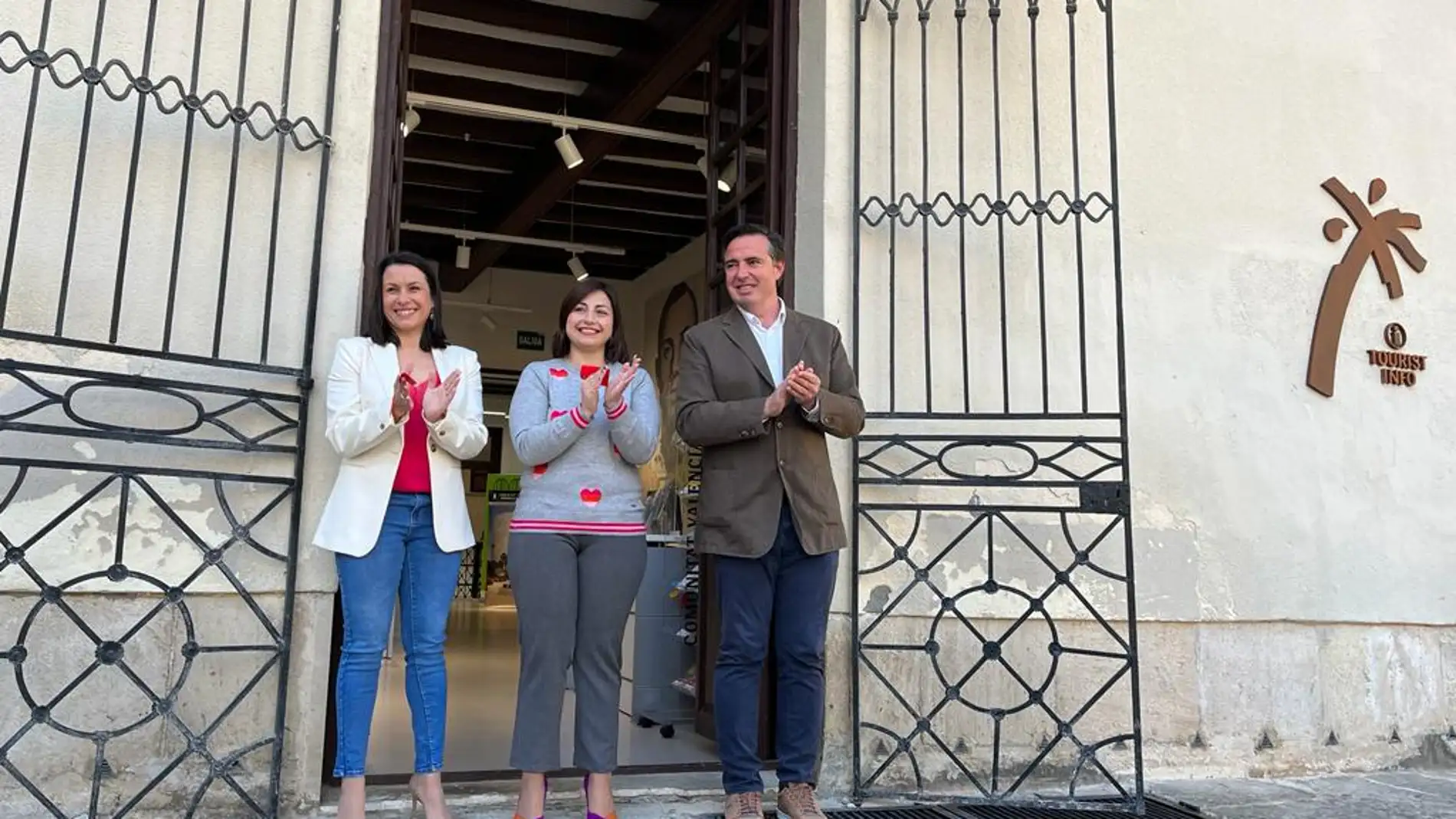 Orihuela abre su nueva Oficina de Turismo en el Palacio Marqués de Arneva