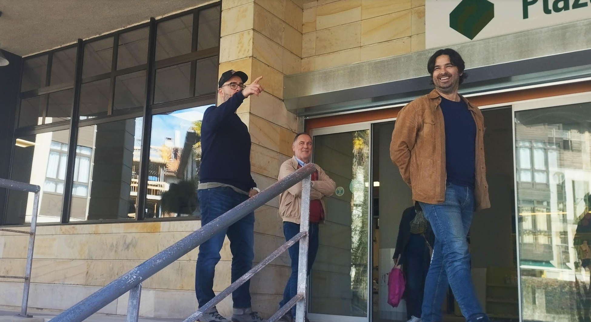 El Ayuntamiento finaliza la remodelación de la fachada de la plaza de abastos de Llanes El Ayuntamiento finaliza la remodelación de la fachada de la plaza de abastos de Llanes