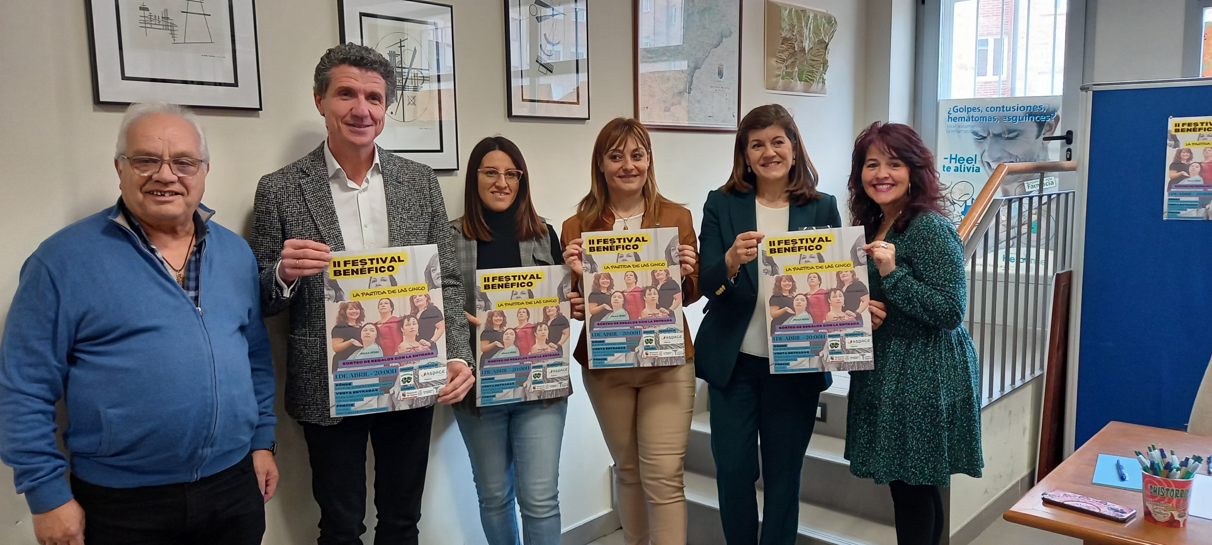 Los vecinos organizan un festival para ayudar a ASPACE en la compra de trajes de neurorehabilitación Los vecinos organizan un festival para ayudar a ASPACE en la compra de trajes de neurorehabilitación