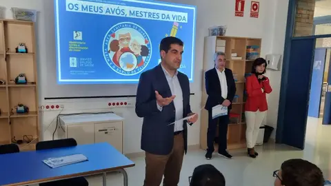 Gabriel Alén pon en valor o papel dos avos na estructura familiar Gabriel Alén pon en valor o papel dos avos na estructura familiar