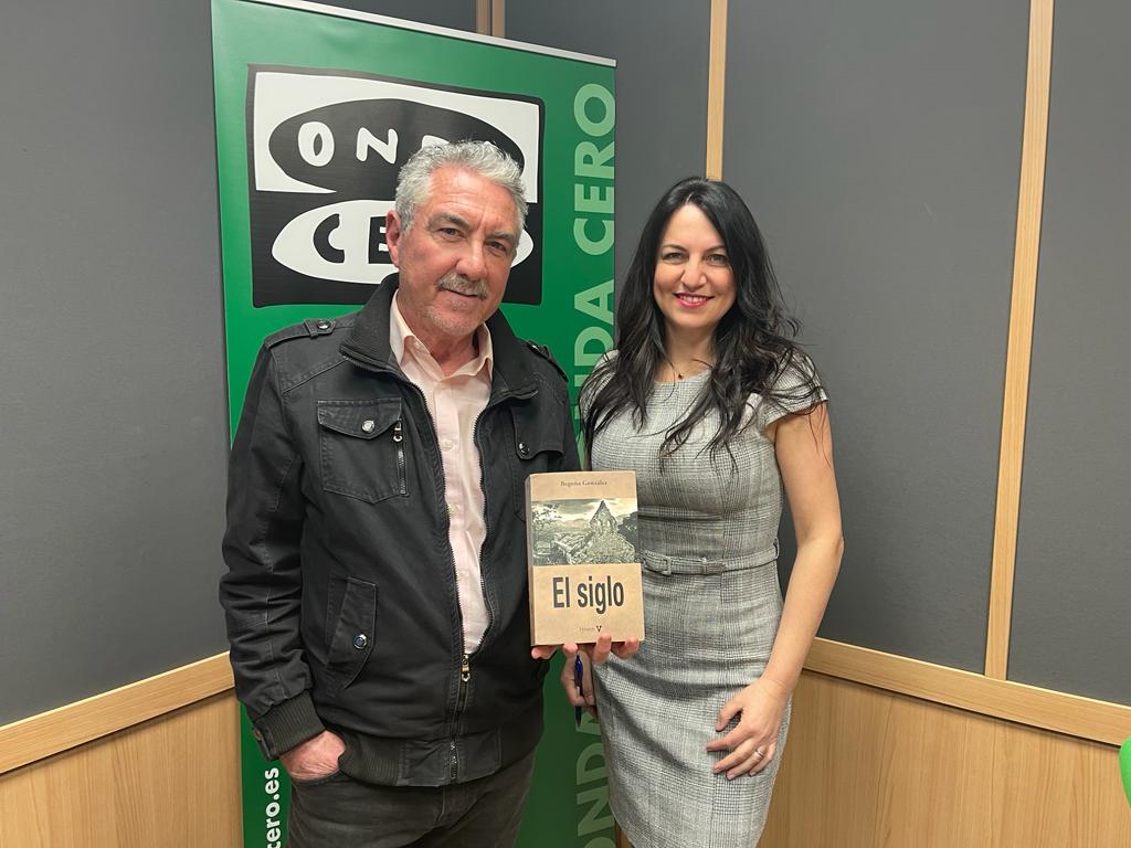 Venganzas, planes maquiavélicos y apetitos inconfesables en tiempos de la Inquisición conforman la trama del libro 'El Siglo' Venganzas, planes maquiavélicos y apetitos inconfesables en tiempos de la Inquisición conforman la trama del libro 'El Siglo'