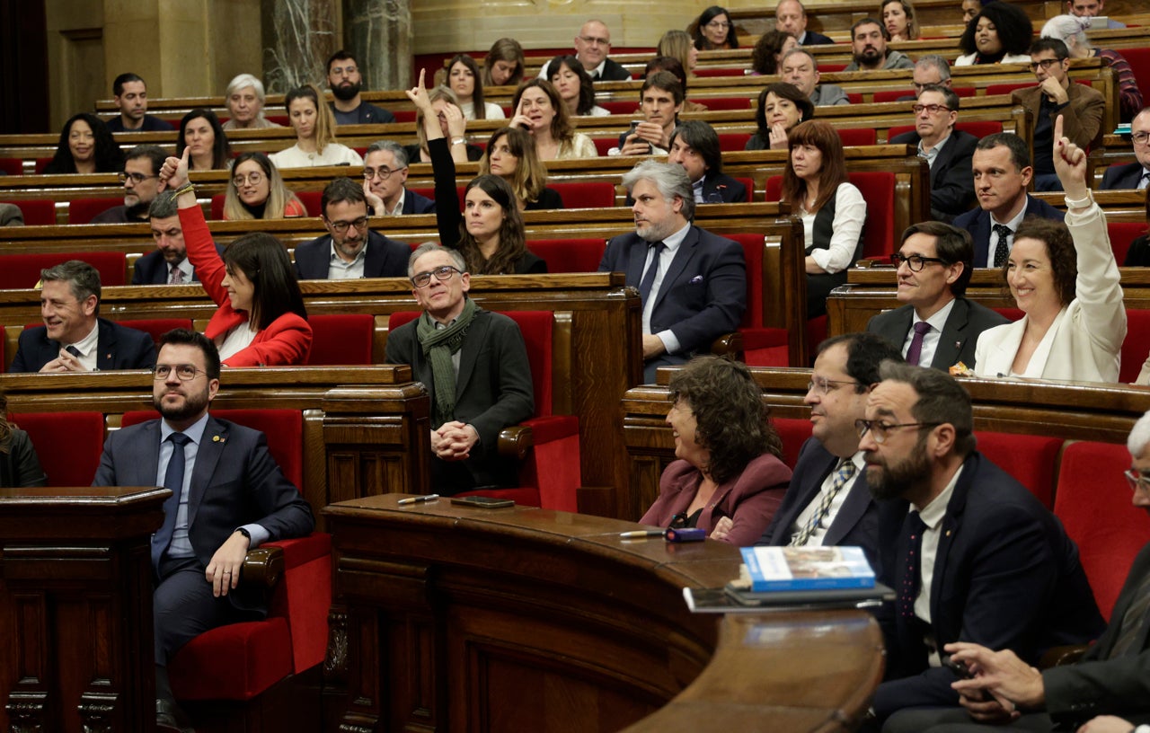 El Tribunal Superior de Justicia de Cataluña vuelve a juzgar a miembros de la Mesa del Parlament de 2017 El Tribunal Superior de Justicia de Cataluña vuelve a juzgar a miembros de la Mesa del Parlament de 2017