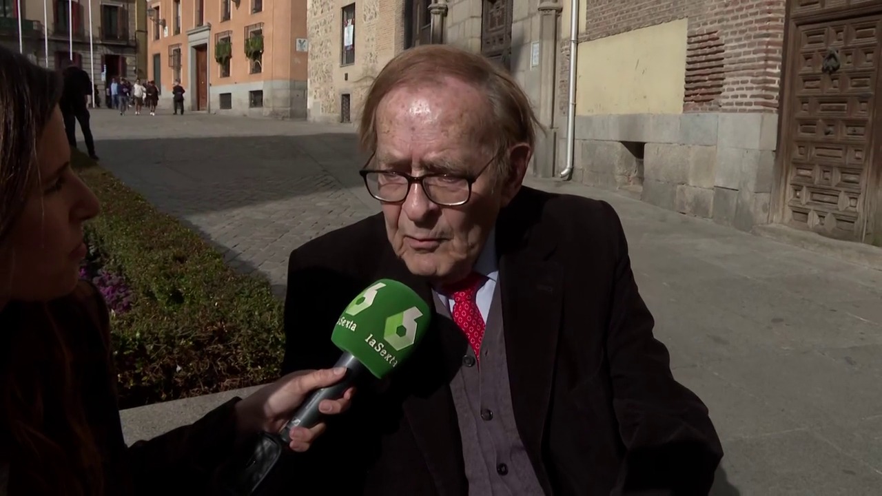 Ramón Tamames, sobre Pedro Sánchez: "Yo al presidente le tengo una cierta estima" Ramón Tamames, sobre Pedro Sánchez: "Yo al presidente le tengo una cierta estima"