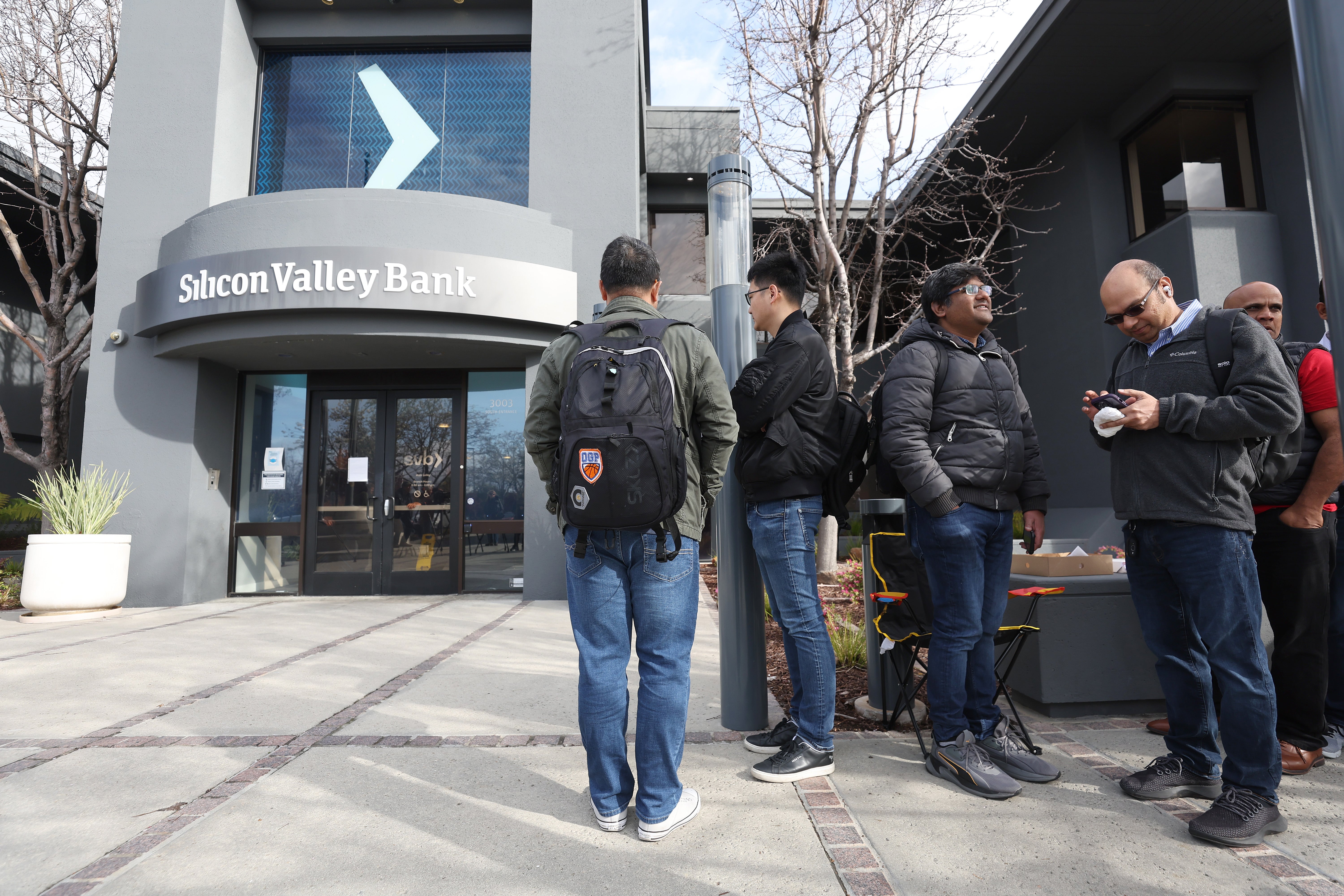 Por qué se ha hundido Silicon Valley Bank: cronología de una caída en 48 horas Por qué se ha hundido Silicon Valley Bank: cronología de una caída en 48 horas