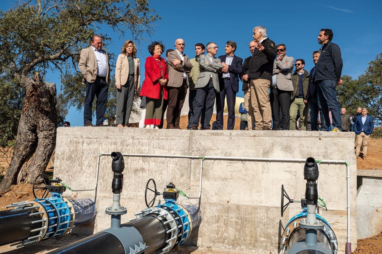 Sequía, el "escudo social" de Moreno Bonilla y corrupción Sequía, el "escudo social" de Moreno Bonilla y corrupción
