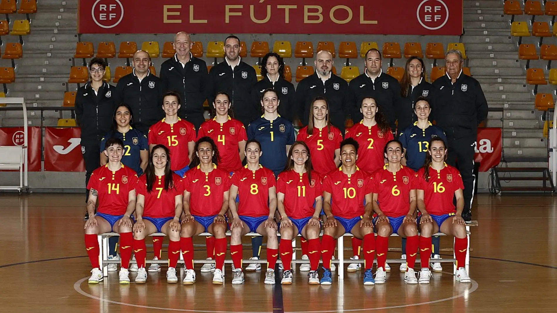 A Selección Española busca revalidar o título europeo