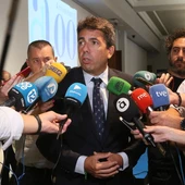 Mazón: "No conozco ningún tránsfuga en la Diputación de Alicante, solo un pacto de gobierno estable" Mazón: "No conozco ningún tránsfuga en la Diputación de Alicante, solo un pacto de gobierno estable"