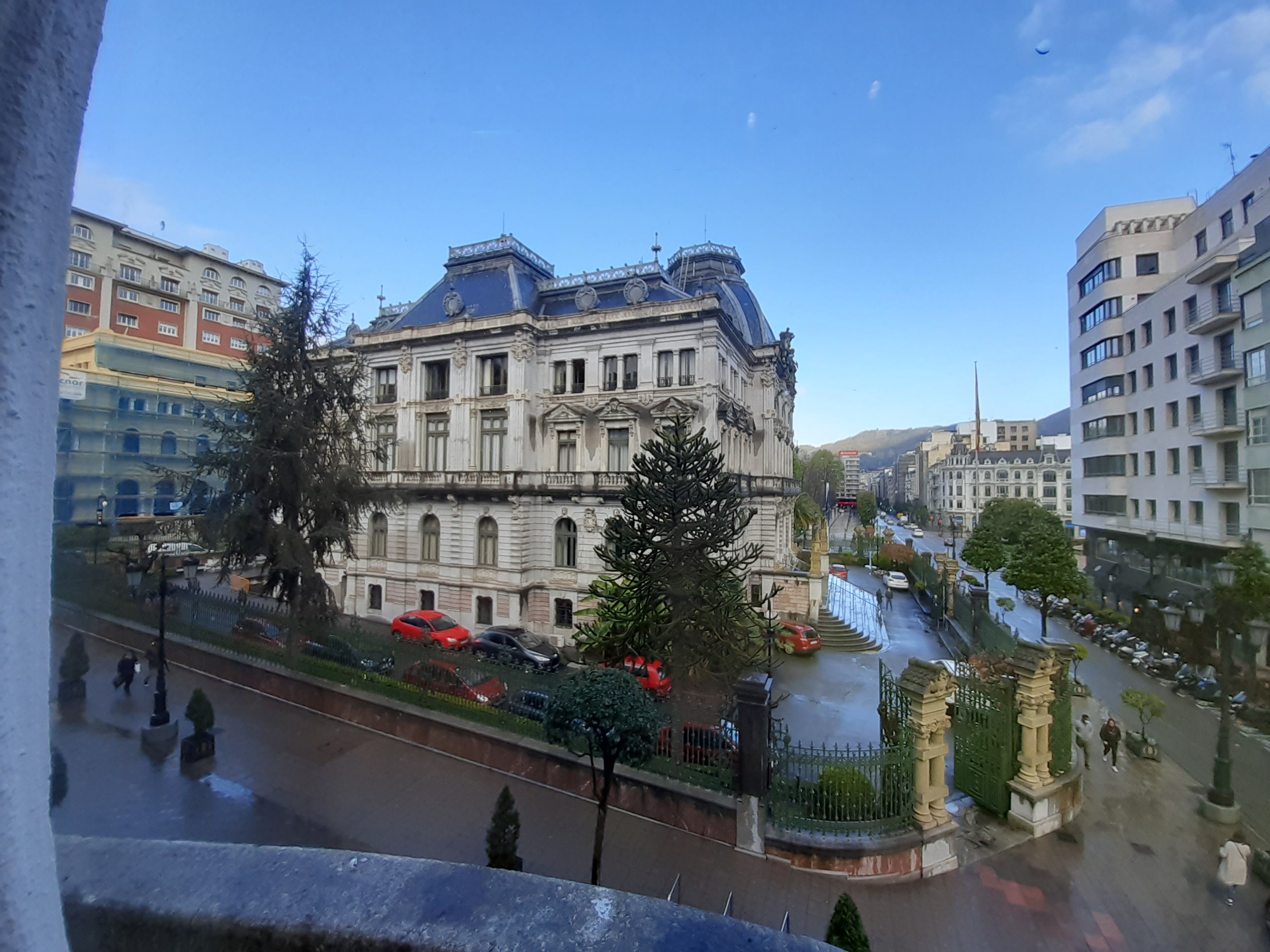 Barbón ironiza al acusar al PP de "desgastar" a Canteli por la baja ejecución prespuestaria Barbón ironiza al acusar al PP de "desgastar" a Canteli por la baja ejecución prespuestaria