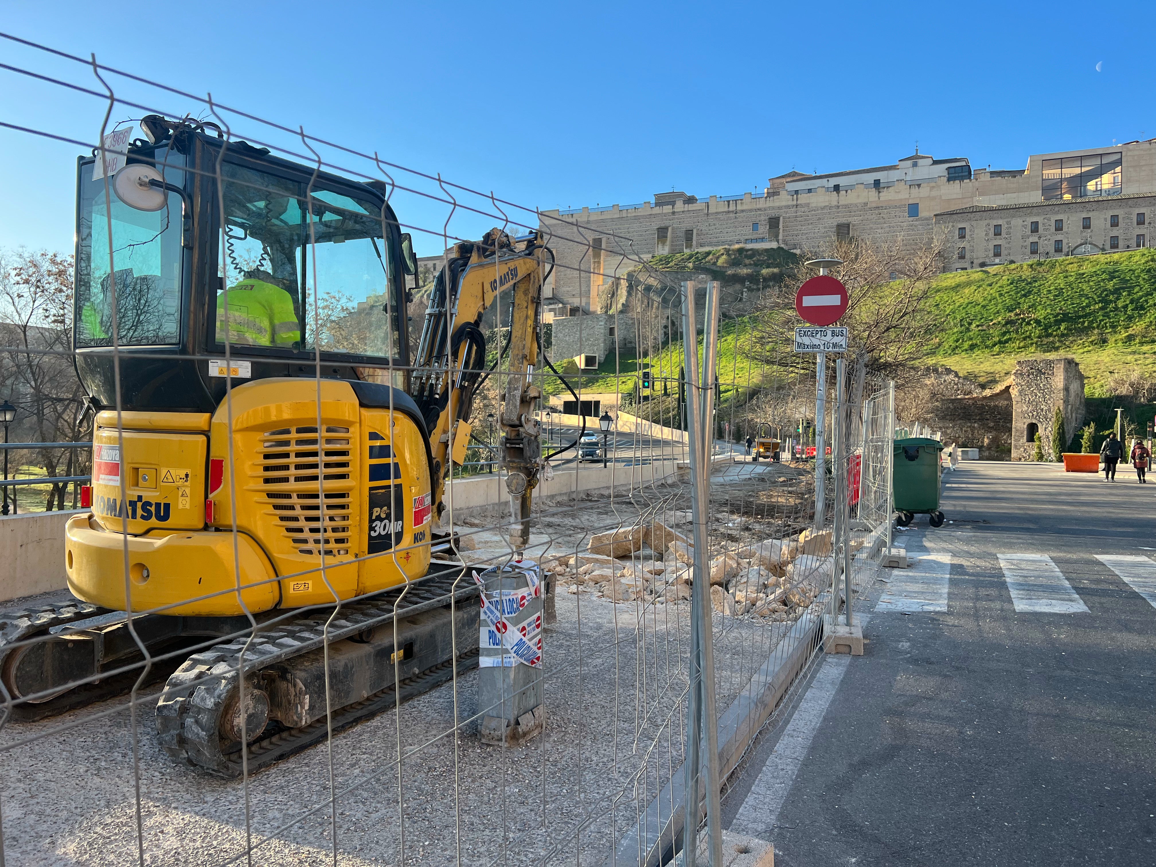 Empiezan las obras en las inmediaciones de las escaleras mecánicas del Miradero de Toledo Empiezan las obras en las inmediaciones de las escaleras mecánicas del Miradero de Toledo