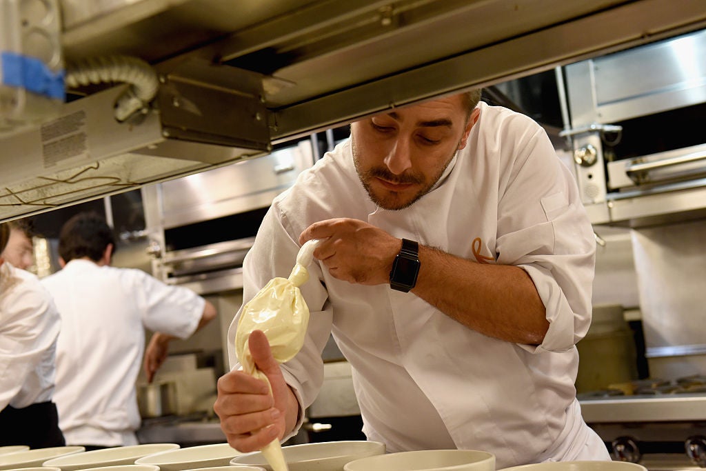El chef Jordi Roca recupera la voz después de años: así lo muestra en un vídeo El chef Jordi Roca recupera la voz después de años: así lo muestra en un vídeo