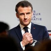 Qué dice la polémica reforma de pensiones de Macron que ha sido aprobada evitando el voto del Parlamento