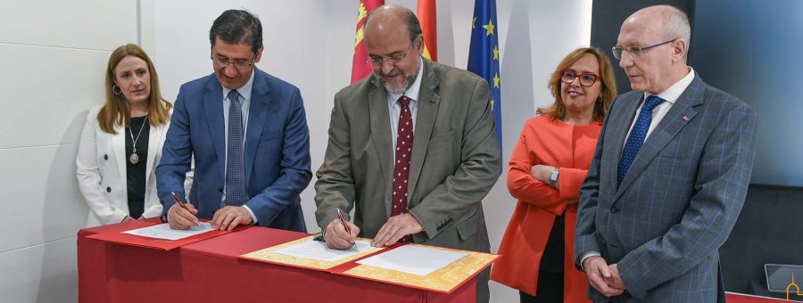 Junta y Diputación aúnan fuerzas para luchar contra el problema de la despoblación en Ciudad Real Junta y Diputación aúnan fuerzas para luchar contra el problema de la despoblación en Ciudad Real