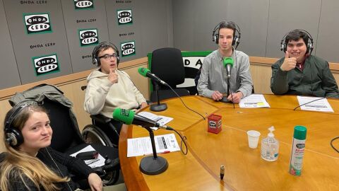 Bel&eacute;n Dur&aacute;n, Marcos Mill&aacute;n, David Tard&iacute;o y Miguel Guerra en los estudios de Onda Cero