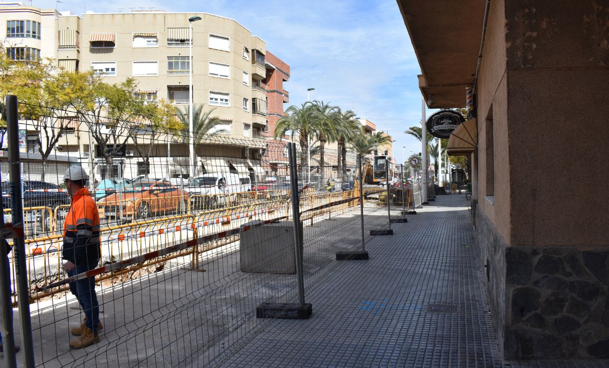 Elche destina 530.000 euros en la renovación de la red de agua potable y alcantarillado de la pedanía de El Altet Elche destina 530.000 euros en la renovación de la red de agua potable y alcantarillado de la pedanía de El Altet