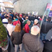 Concentración bronca en Maracena en apoyo a la edil secuestrada por quien era pareja de la alcaldesa Concentración bronca en Maracena en apoyo a la edil secuestrada por quien era pareja de la alcaldesa