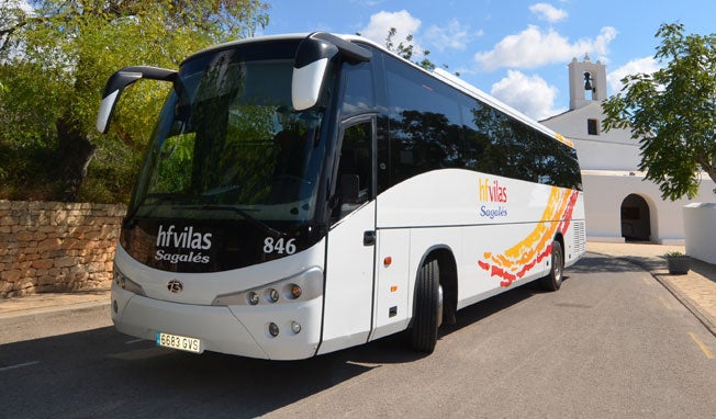 Las empresas de transporte público de Ibiza desesperadas ante la falta de personal de cara al verano Las empresas de transporte público de Ibiza desesperadas ante la falta de personal de cara al verano