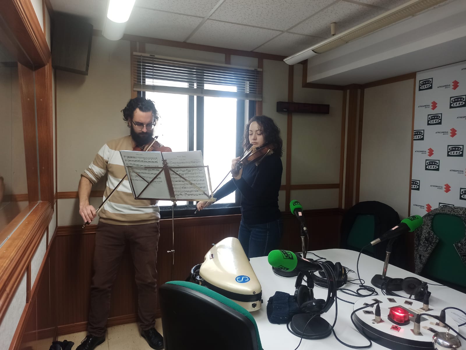 Fin de semana de Teatro y Violines en el Teatro de La Sensación Fin de semana de Teatro y Violines en el Teatro de La Sensación