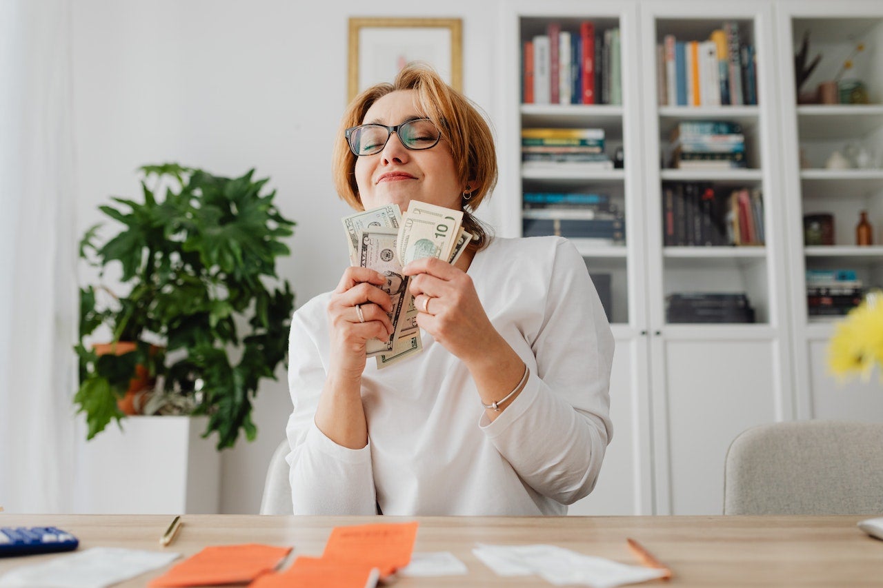Un estudio científico desvela si el dinero da la felicidad Un estudio científico desvela si el dinero da la felicidad