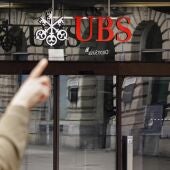 UBS acuerda la compra de Credit Suisse por 2.000 millones de euros
