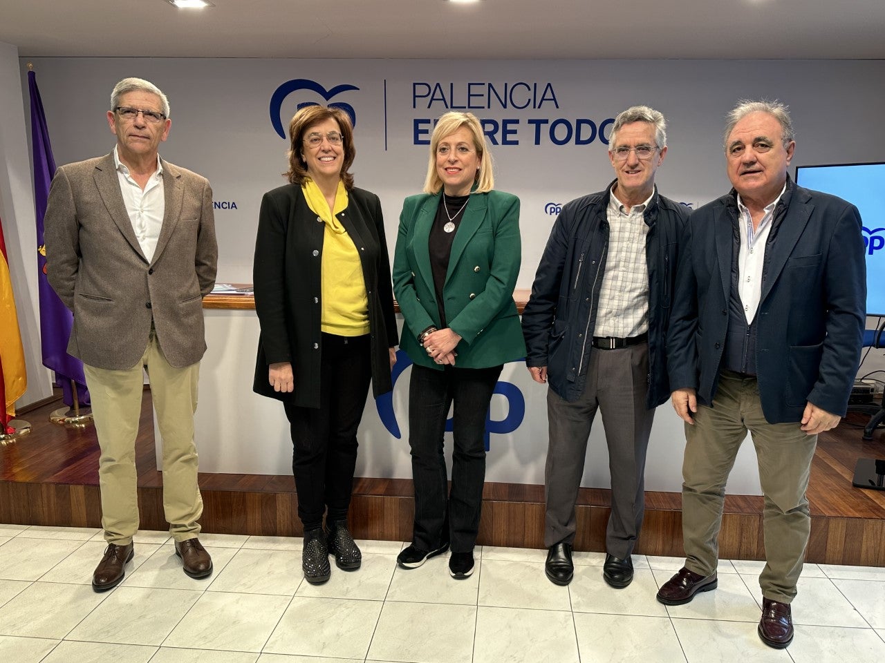 Mariví Álvarez, Juan Jesús Blanco y Lalo Pérez candidatos del PP a la alcaldía de Cervera, Guardo y Velilla Mariví Álvarez, Juan Jesús Blanco y Lalo Pérez candidatos del PP a la alcaldía de Cervera, Guardo y Velilla