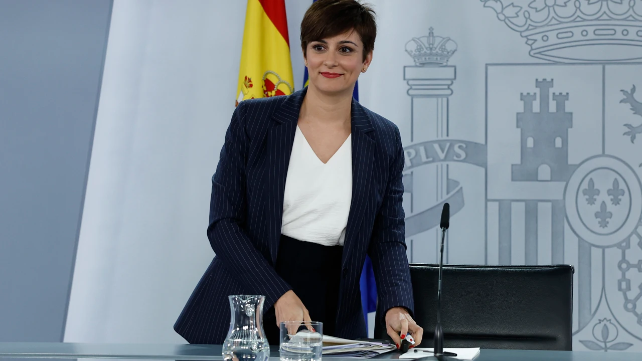 Isabel Rodr&iacute;guez, ministra portavoz del Gobierno, tras el Consejo de Ministros