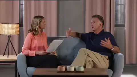 Van Gaal elige entre Messi y Cristiano Ronaldo: explica por qué se queda con el portugués Van Gaal elige entre Messi y Cristiano Ronaldo: explica por qué se queda con el portugués